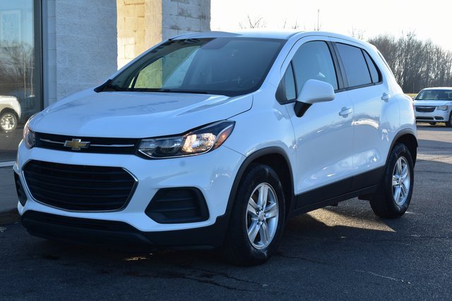 Used 2020 Chevrolet Trax LS w/ Tint and Cruise Package image 9