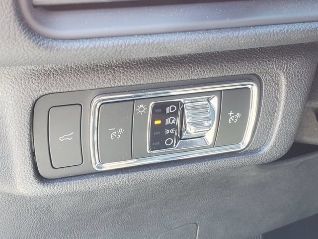 Certified 2023 Lincoln Corsair Reserve FWD image 11