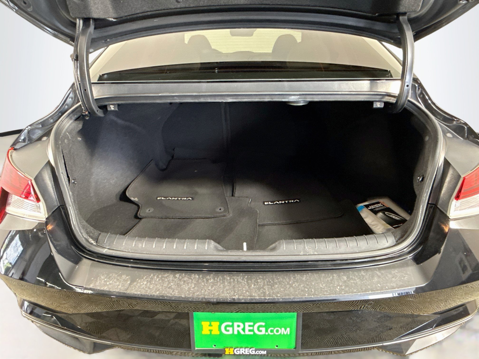 Used 2021 Hyundai Elantra Limited FWD image 35