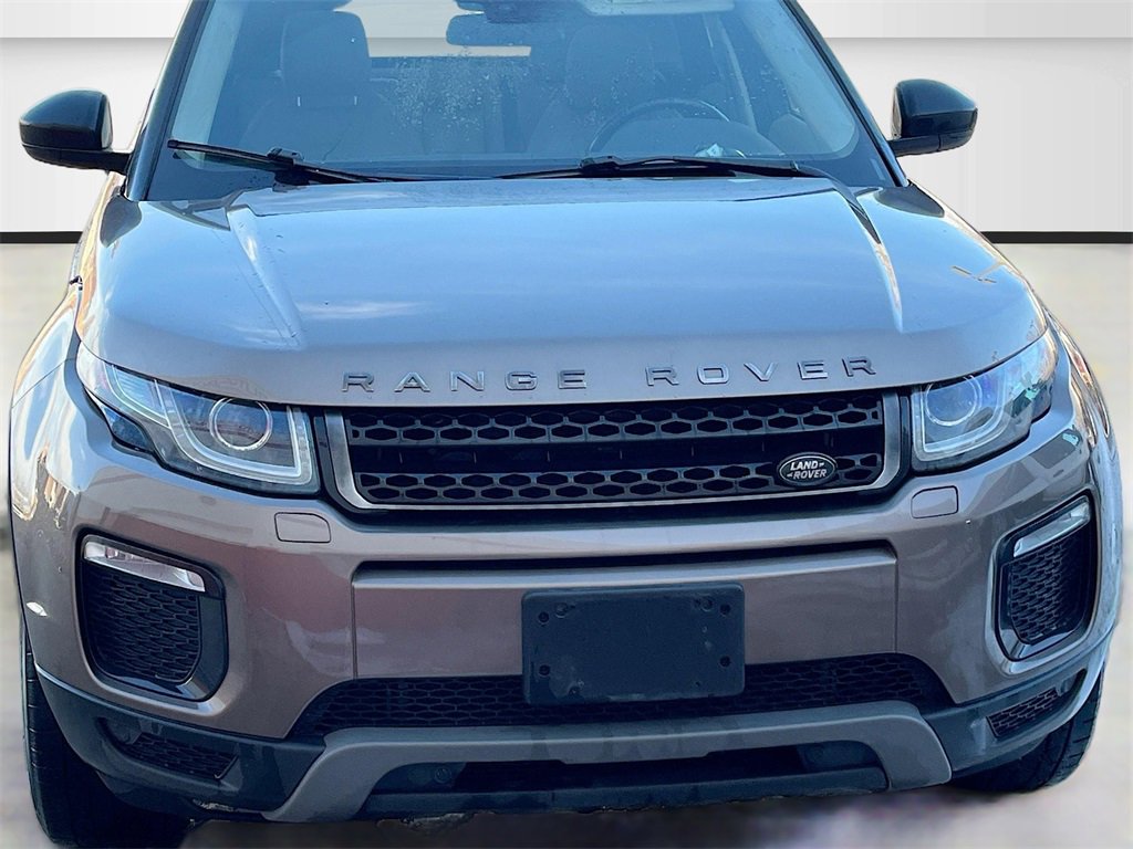 Used 2016 Land Rover Range Rover Evoque SE image 2