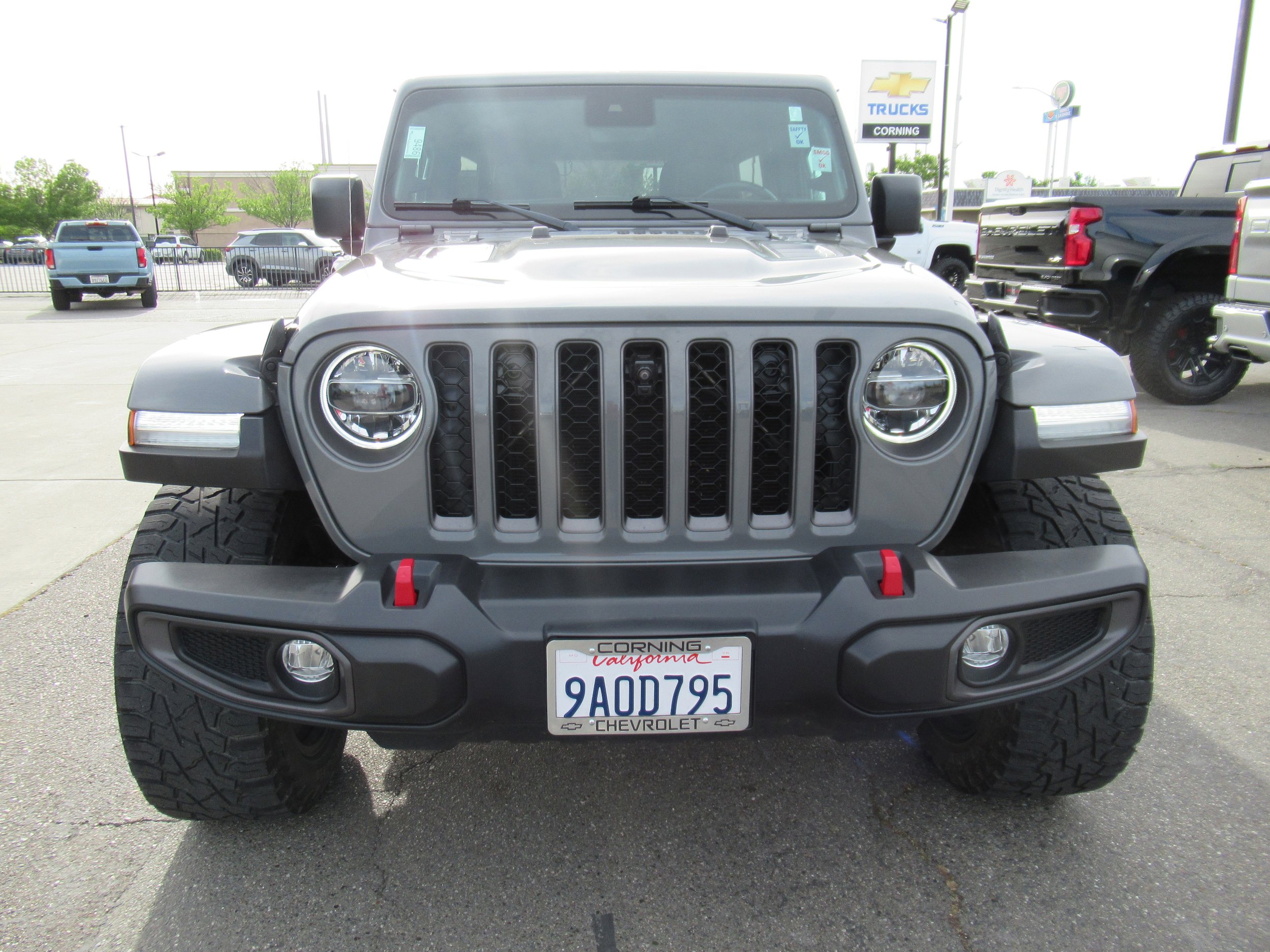 Used 2022 Jeep Wrangler Unlimited Rubicon w/ LED Lighting Group AWD/4WD image 2