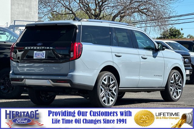New 2026 Ford Expedition Platinum image 4