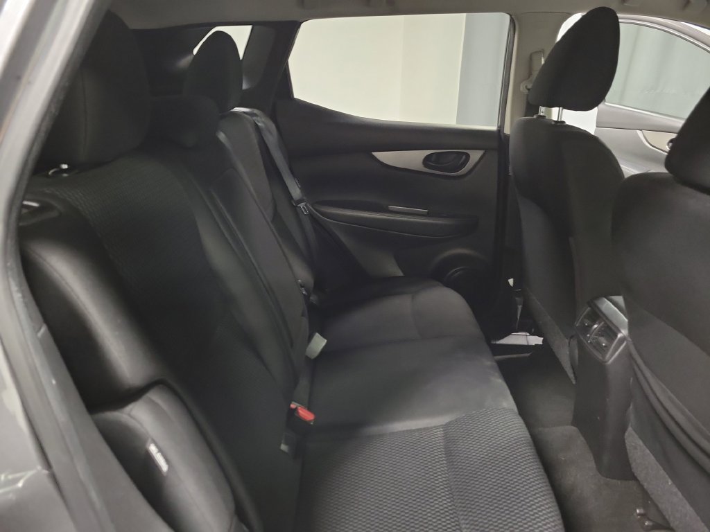 Used 2021 Nissan Rogue Sport S AWD/4WD image 29