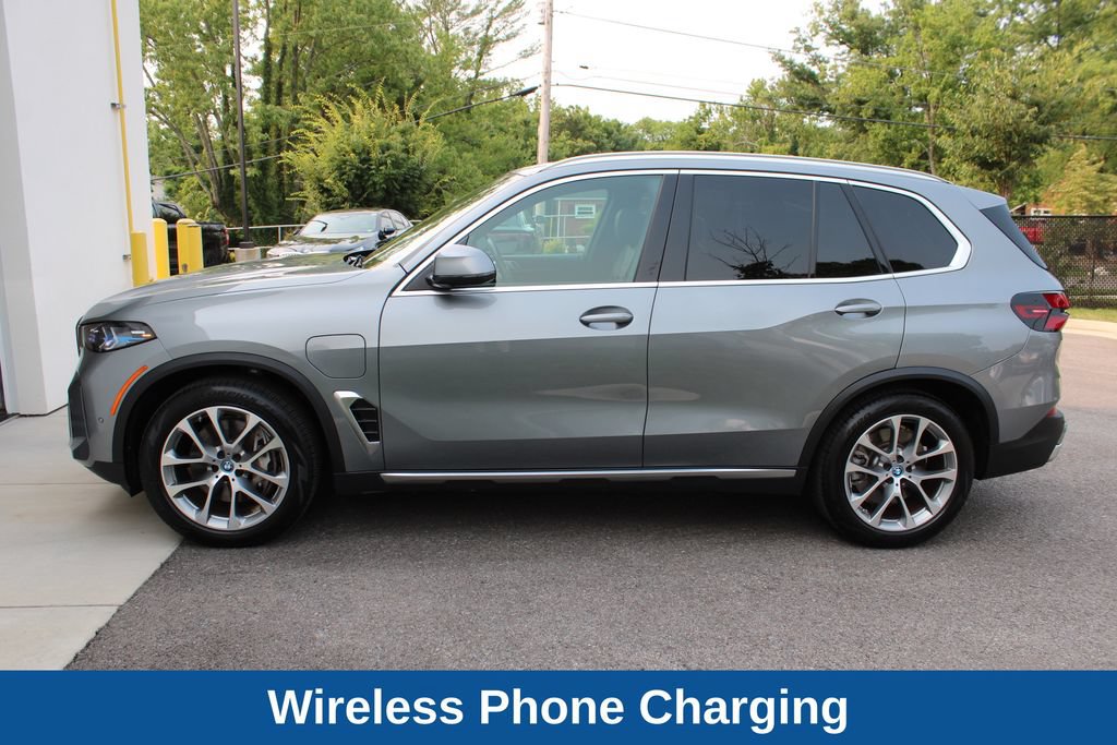 Used 2025 BMW X5 xDrive50e AWD/4WD image 13