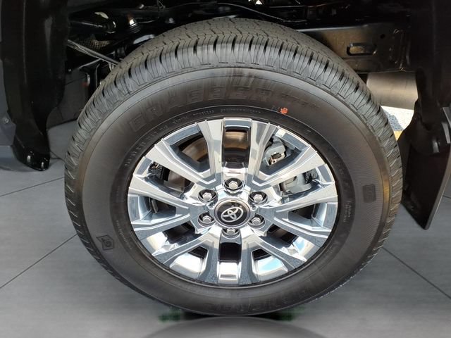 Certified 2026 Toyota Tacoma Limited AWD/4WD image 27