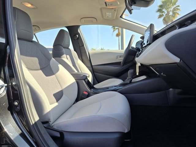 Used 2022 Toyota Corolla LE image 20