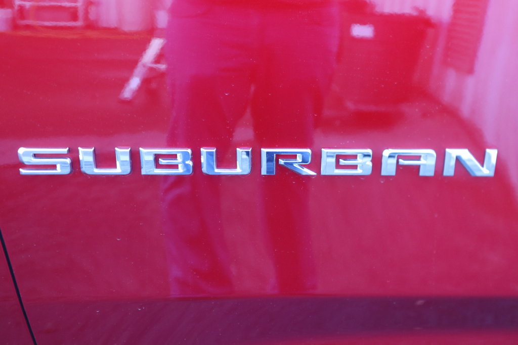 New 2026 Chevrolet Suburban High Country RWD image 23