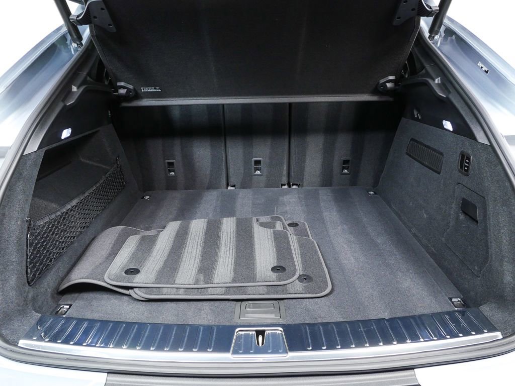 Certified 2026 Porsche Cayenne Coupe image 32