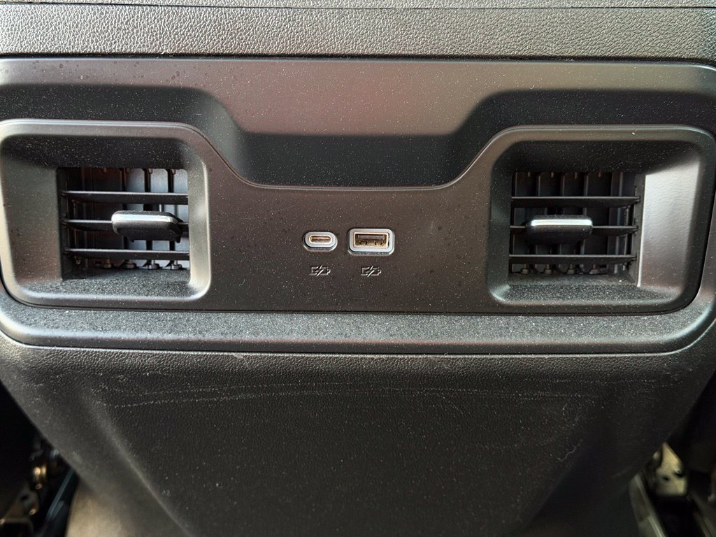 Used 2023 Chevrolet Silverado 1500 RST AWD/4WD image 16