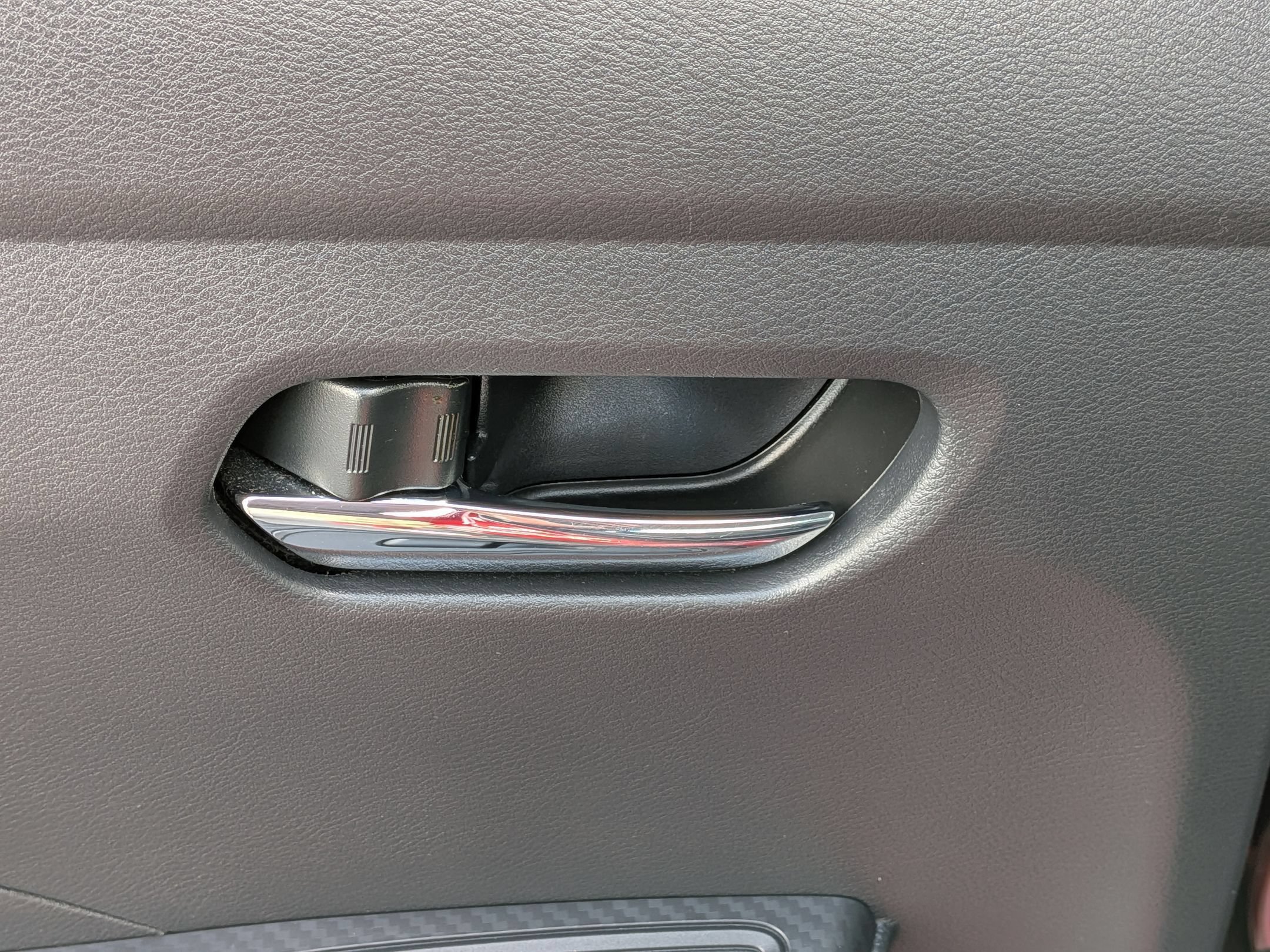 Used 2024 Nissan Versa SV FWD image 26
