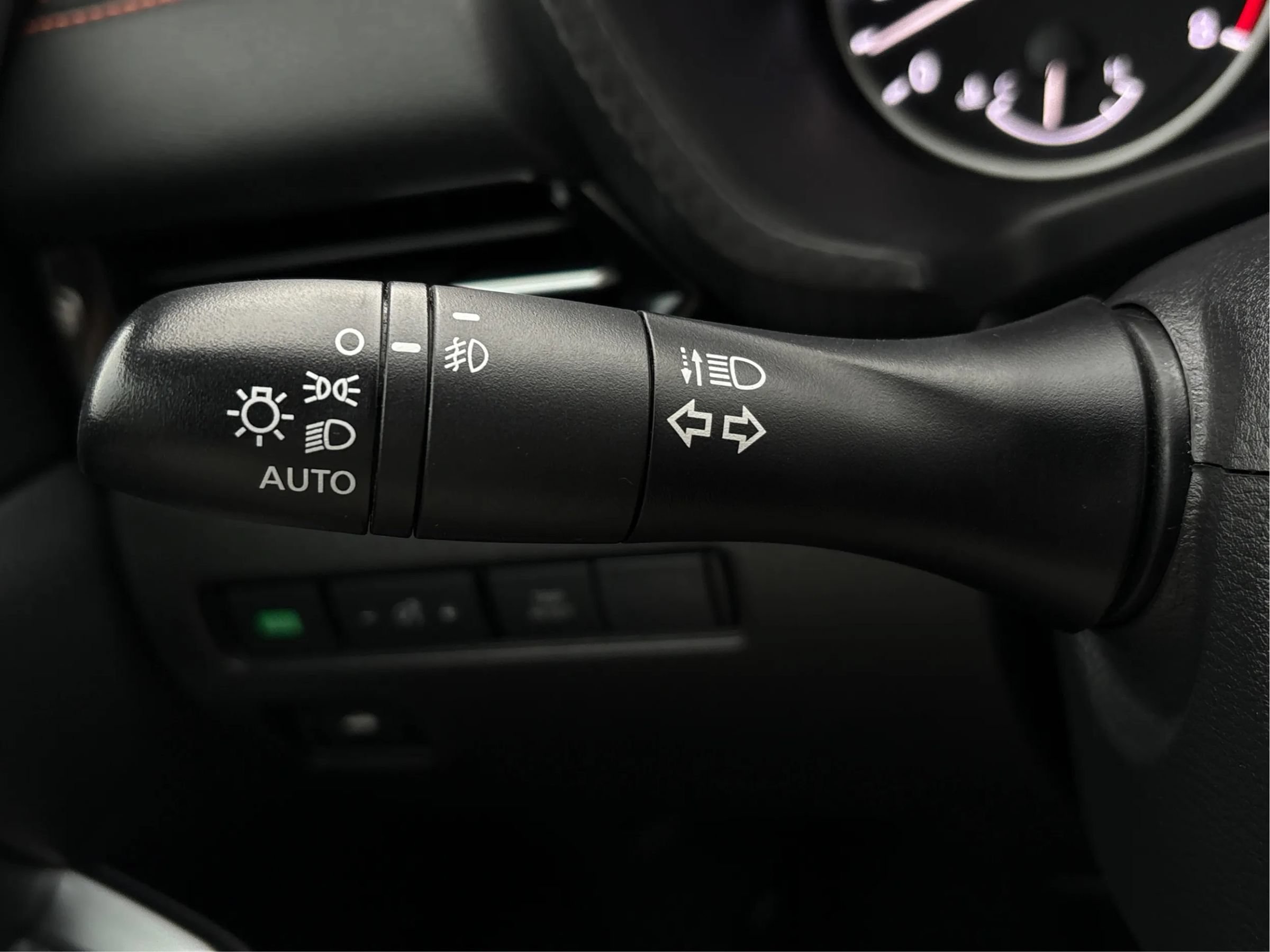 Used 2021 Nissan Sentra SR FWD image 53