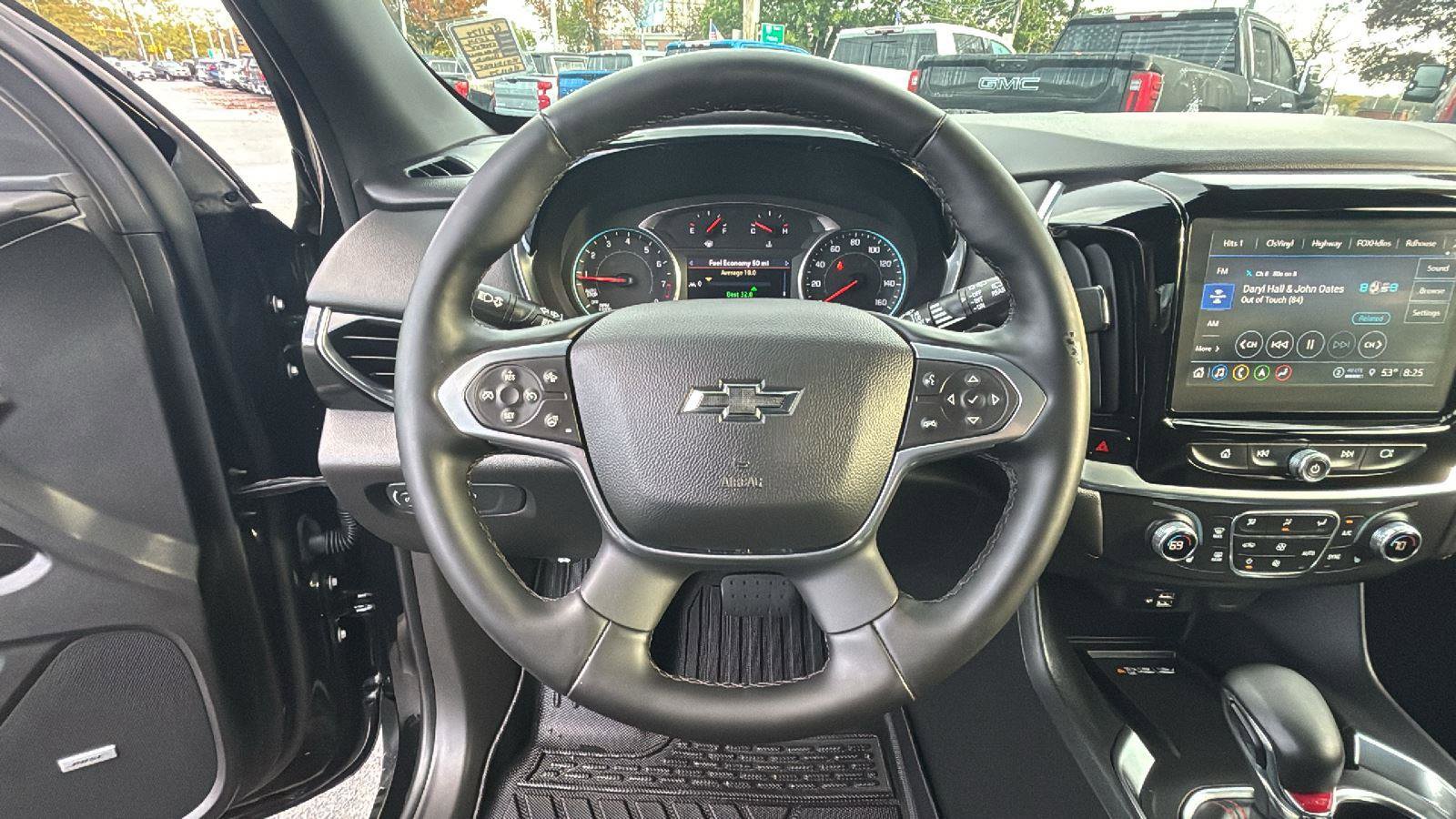 Used 2024 Chevrolet Traverse RS image 15