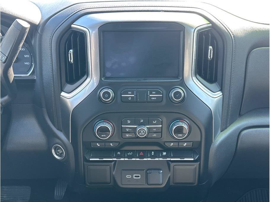 Used 2022 Chevrolet Silverado 1500 LT AWD/4WD image 17
