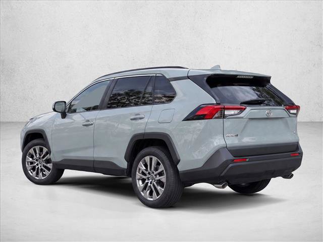Used 2019 Toyota RAV4 XLE Premium FWD image 5
