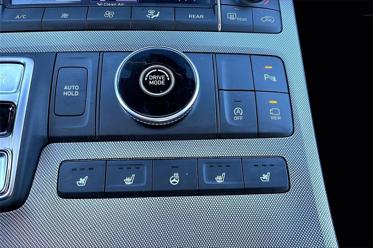 Used 2020 Hyundai Palisade Limited image 18