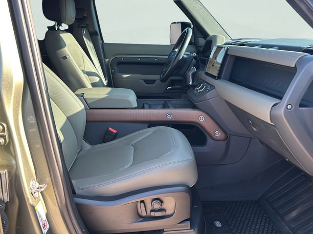Used 2023 Land Rover Defender 110 X image 11