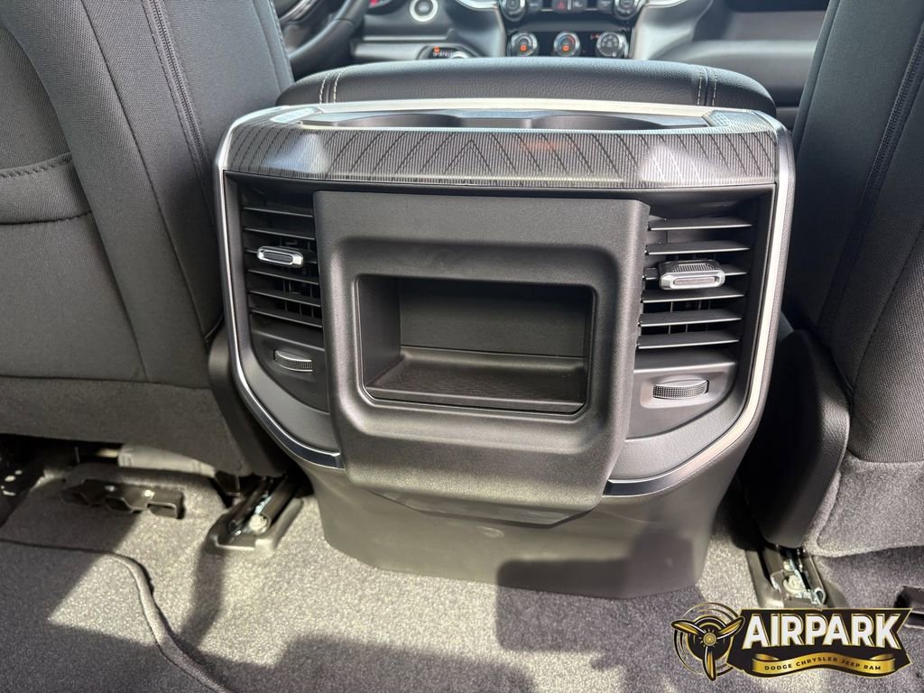 New 2026 RAM 1500 Express AWD/4WD image 13