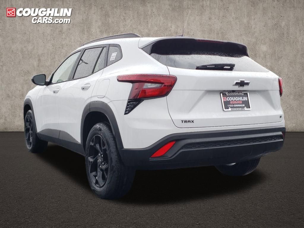 New 2026 Chevrolet Trax LT w/ Driver Confidence Package image 3