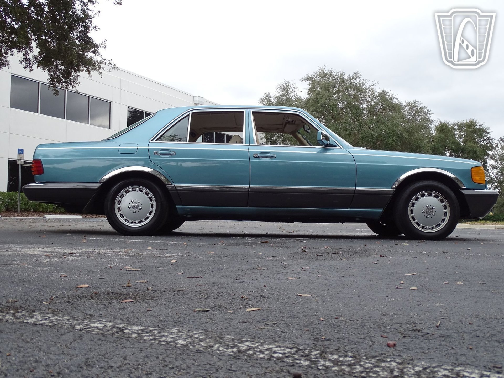 Used 1991 Mercedes-Benz 300 SE image 25