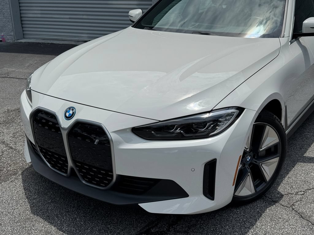Used 2023 BMW i4 eDrive35 w/ Premium Package RWD image 2