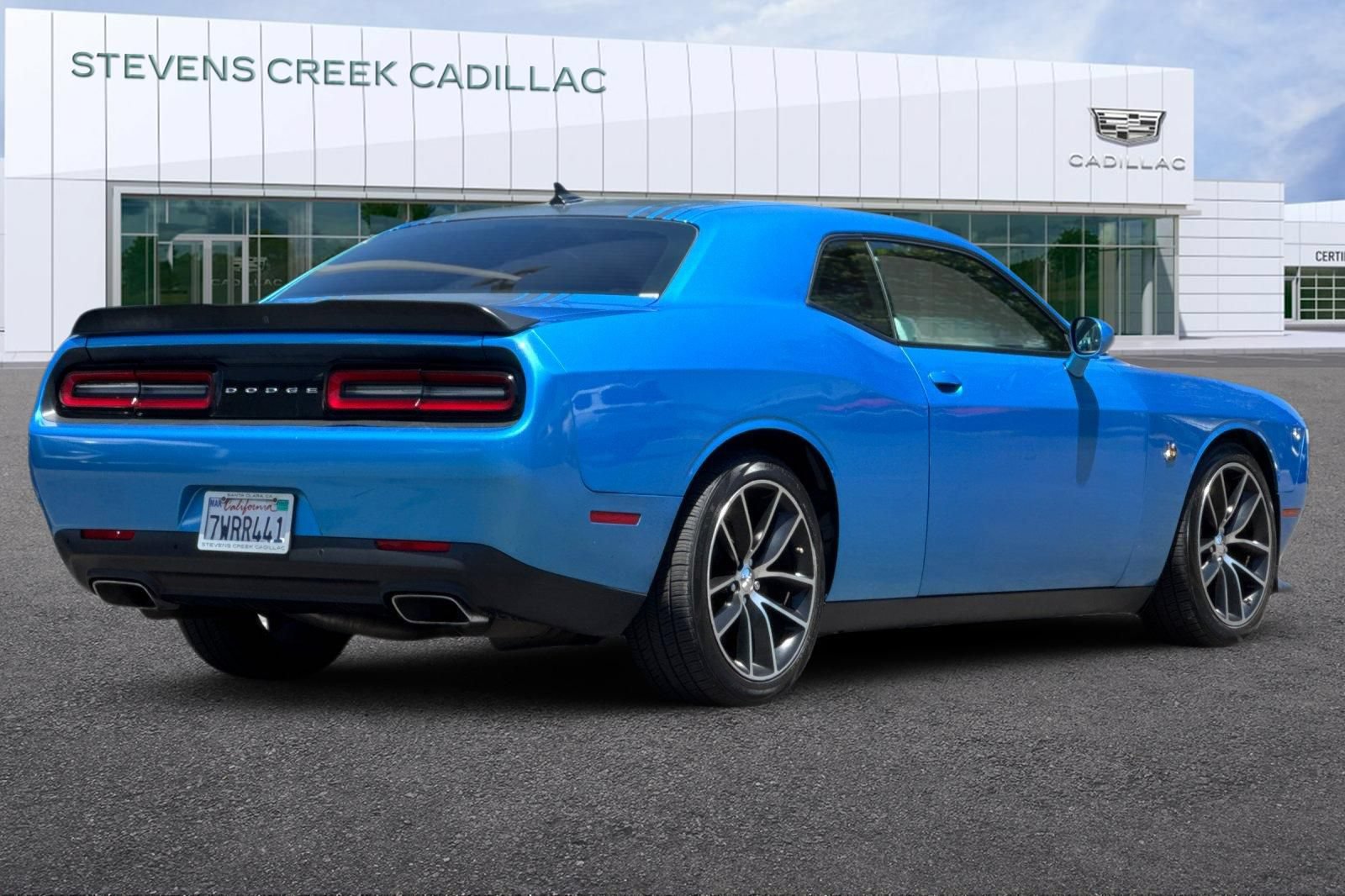 Used 2015 Dodge Challenger R/T Scat Pack RWD image 3