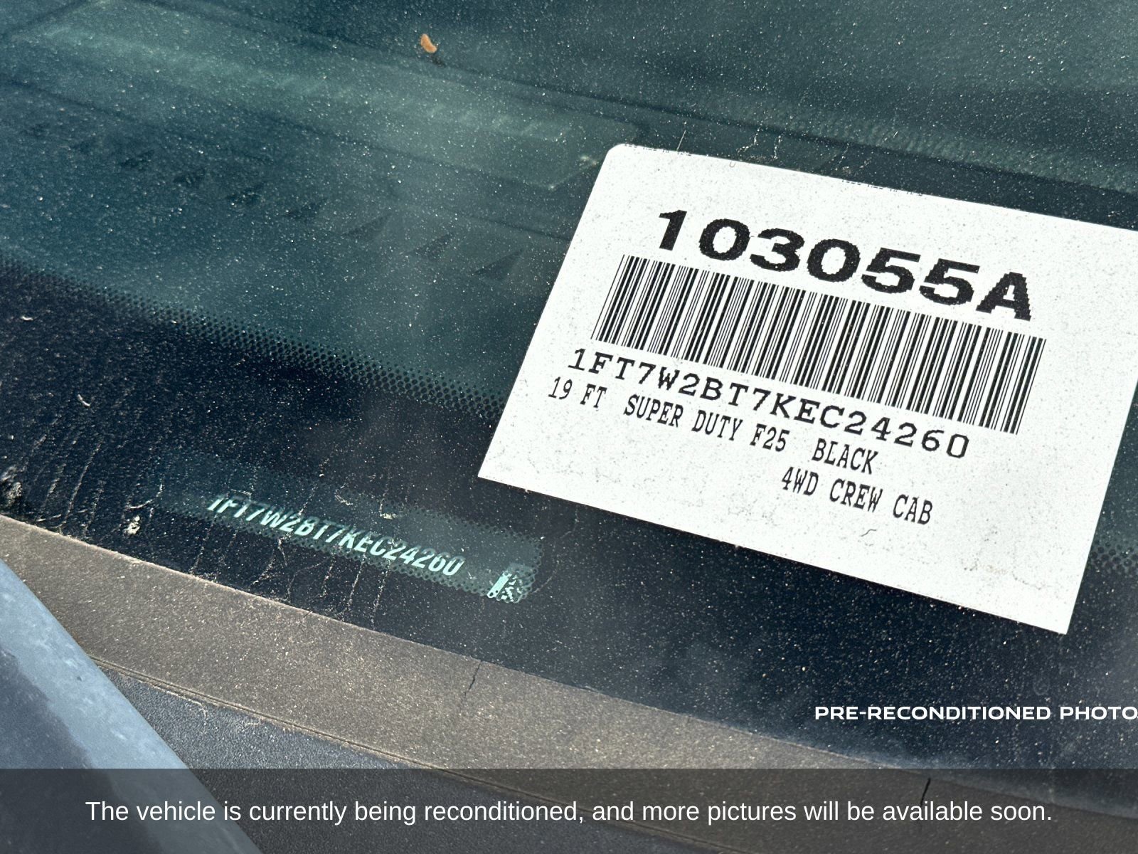 Used 2019 Ford F250 Platinum w/ Platinum Ultimate Package image 2