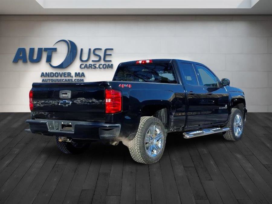 Used 2019 Chevrolet Silverado 1500 Custom w/ Custom Convenience Package image 10