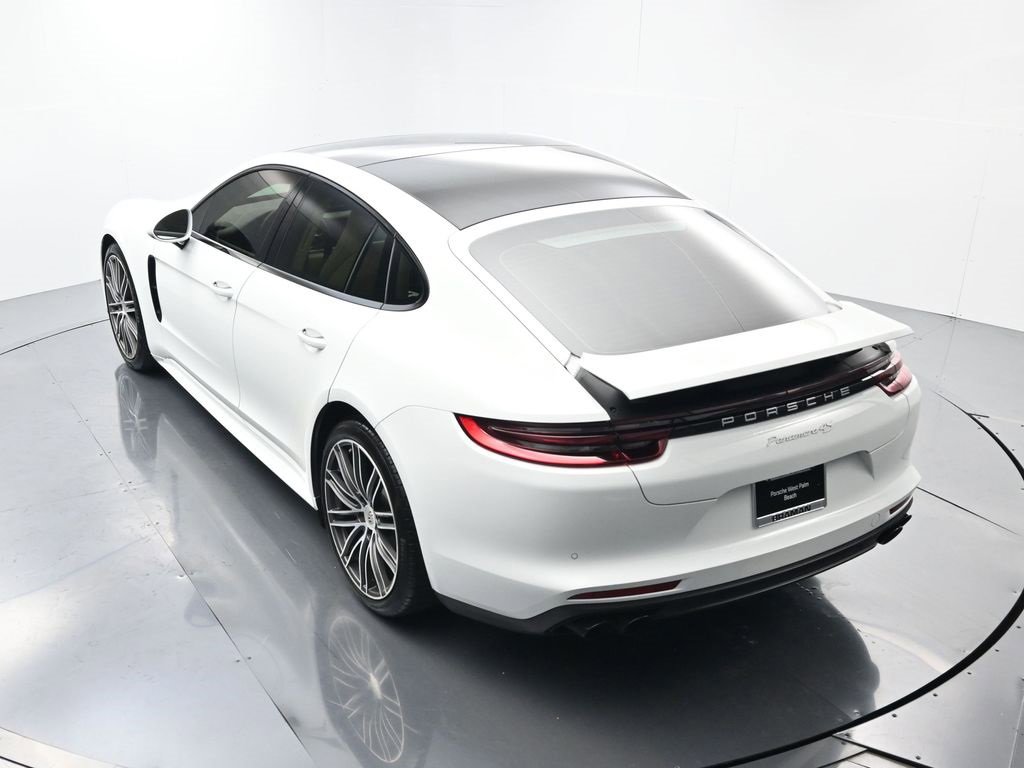 Used 2018 Porsche Panamera 4S image 33