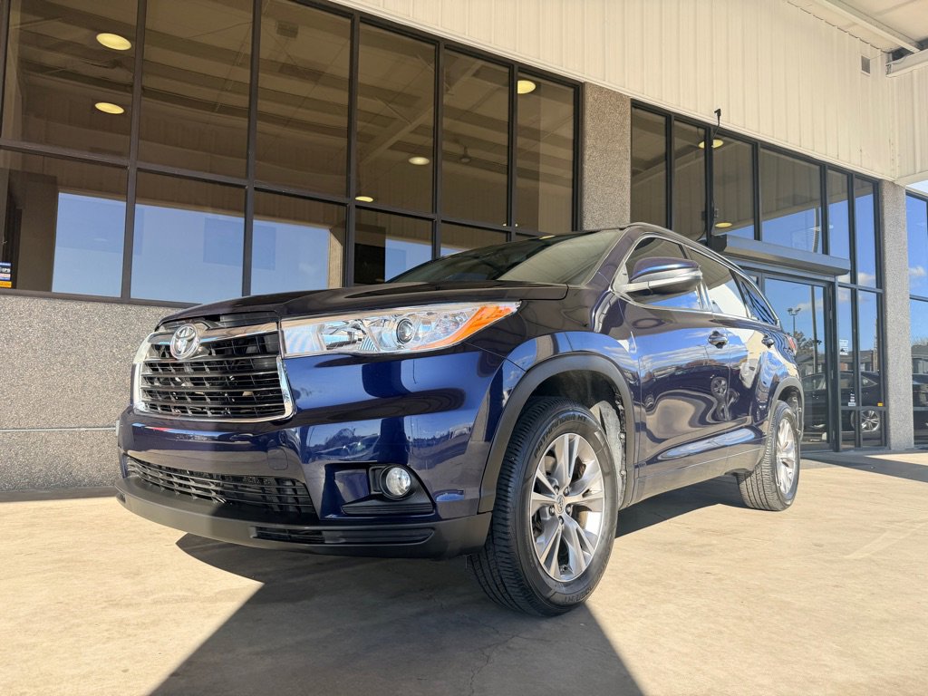 Used 2015 Toyota Highlander XLE image 32