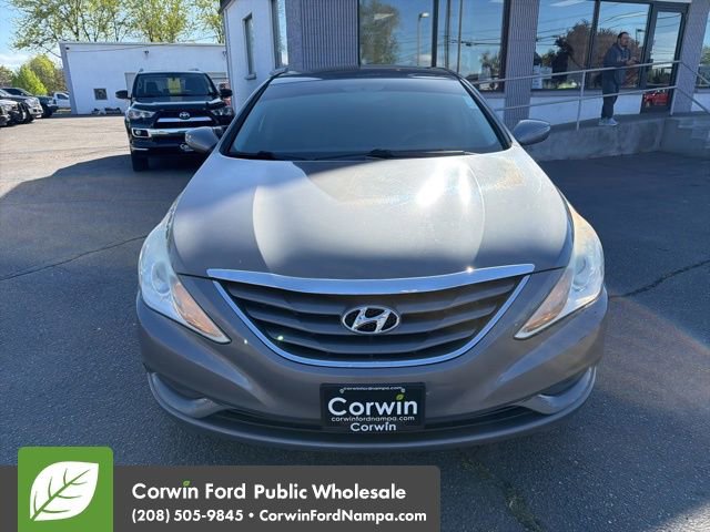 Used 2012 Hyundai Sonata GLS FWD image 2