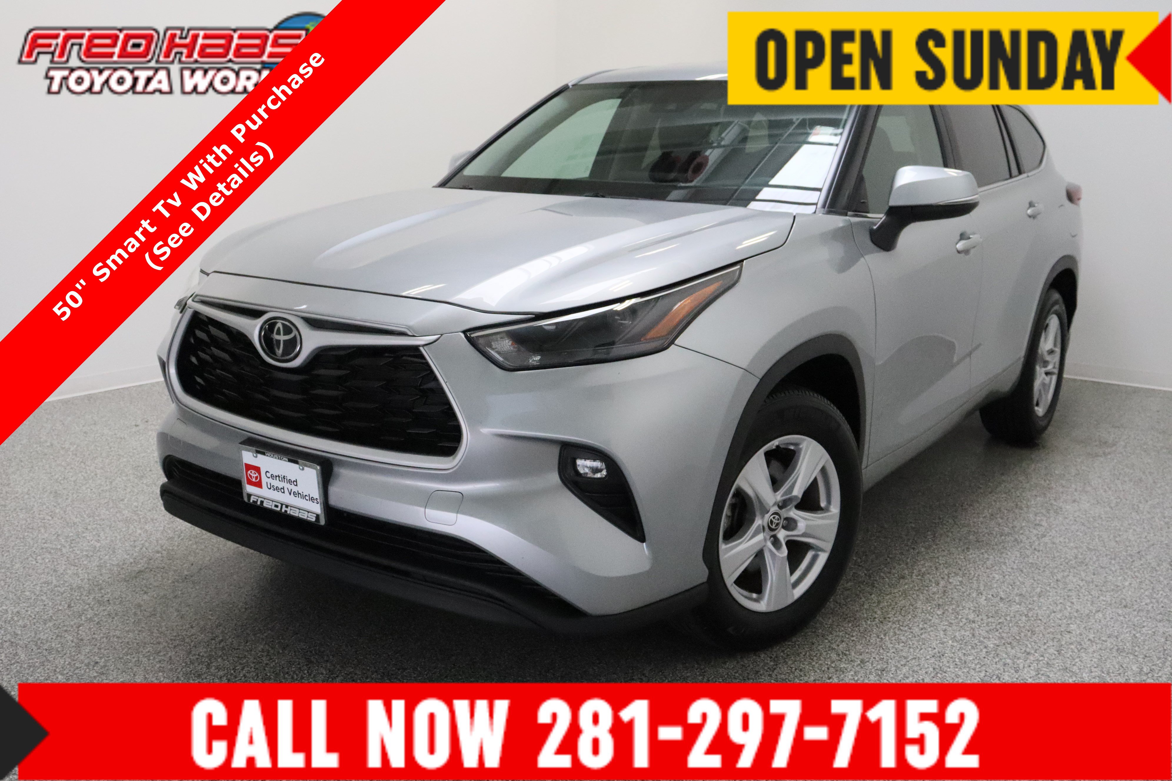 Certified 2025 Toyota Highlander LE FWD image 1