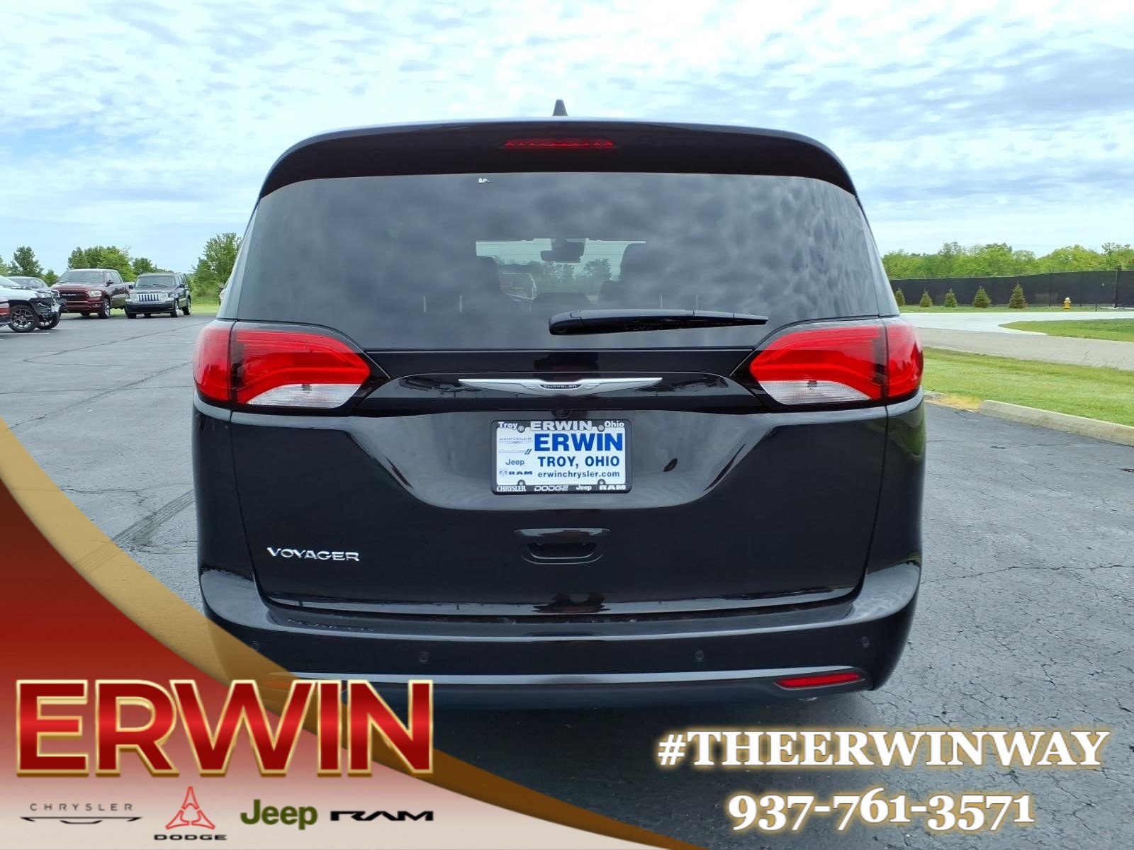 New 2026 Chrysler Voyager LX FWD image 4