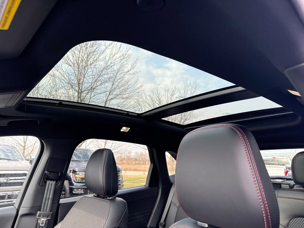 New 2025 Ford Escape ST-Line Select image 18