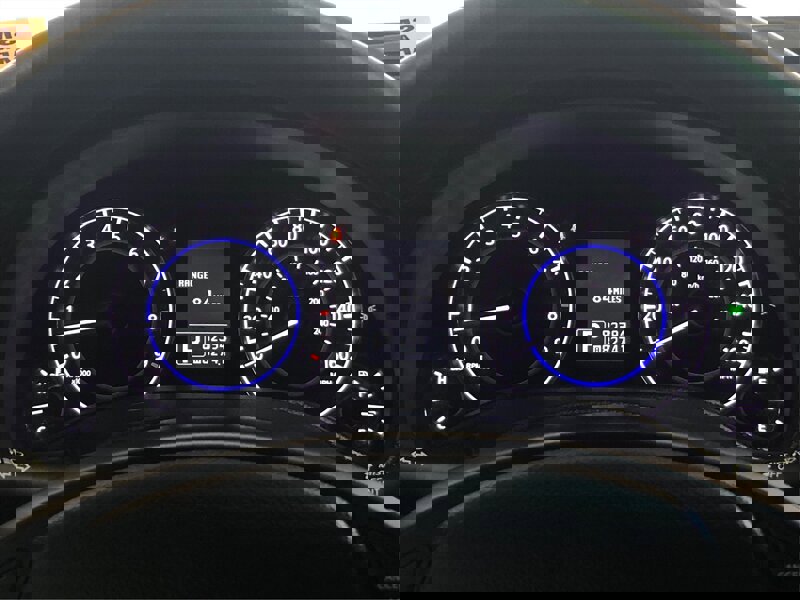 Used 2015 INFINITI Q40 w/ Navigation Package image 15