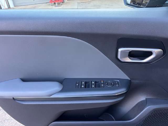 Used 2025 Kia K4 FWD image 31