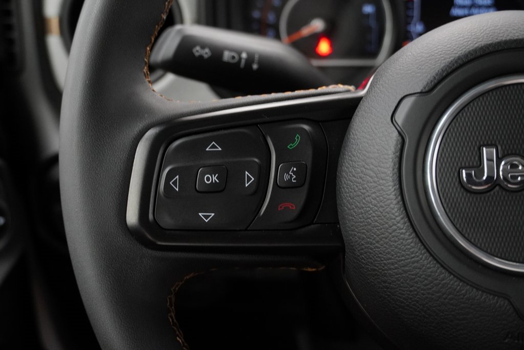 Certified 2024 Jeep Gladiator Sport image 33