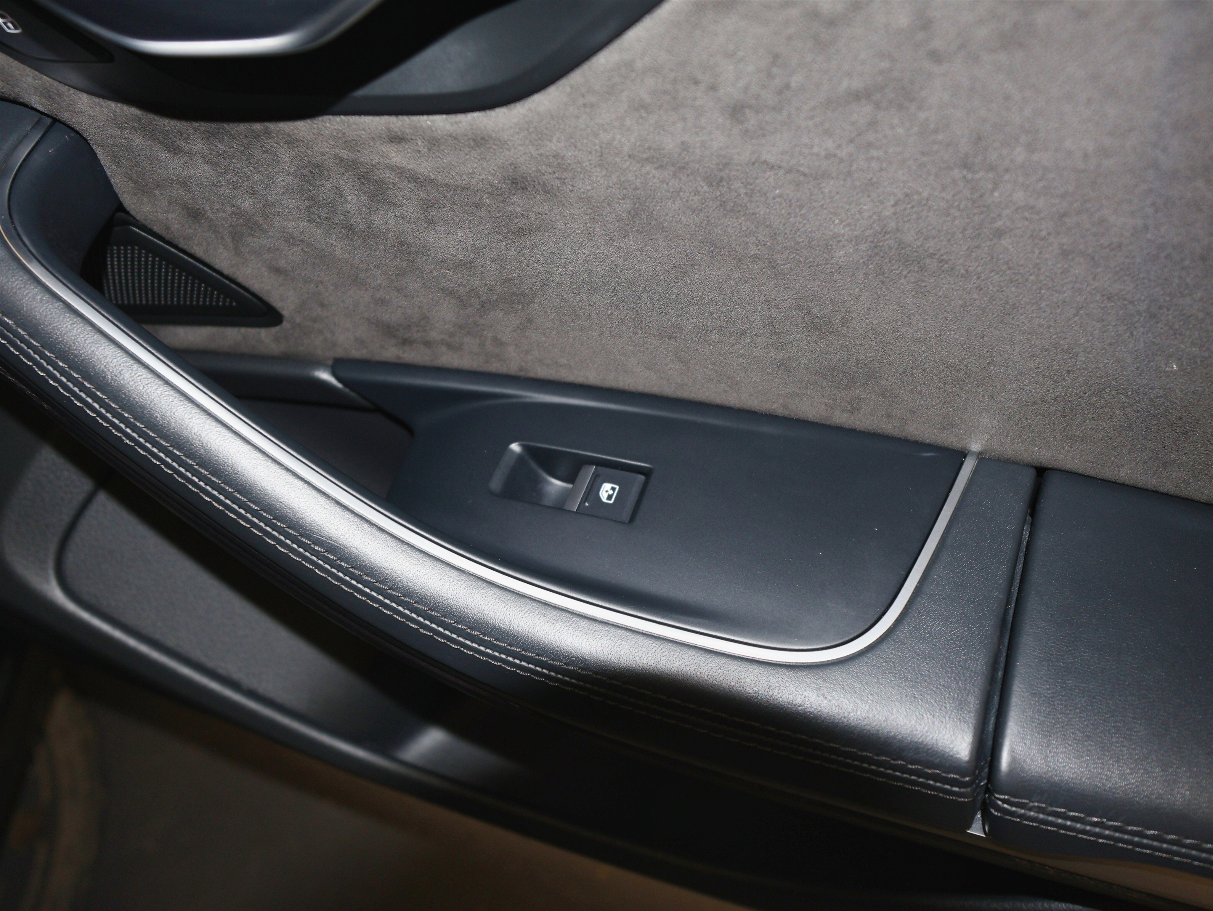 Used 2020 Audi A8 L 4.0T w/ Executive Package image 65