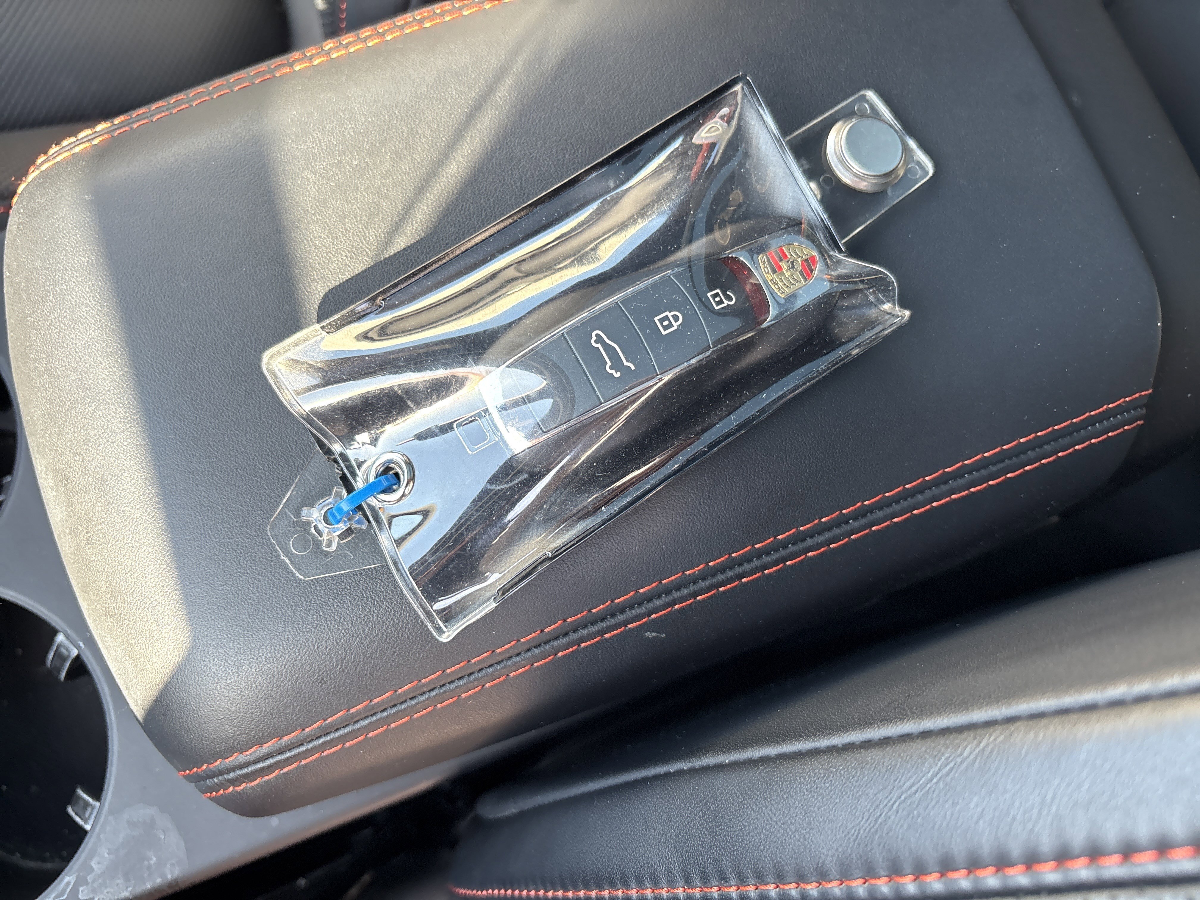 Used 2024 Porsche Macan Turbo image 36