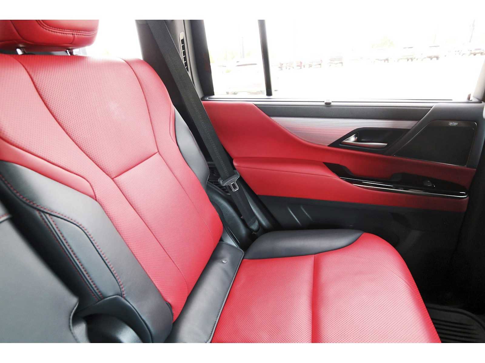 Used 2024 Lexus LX 600 F Sport image 10