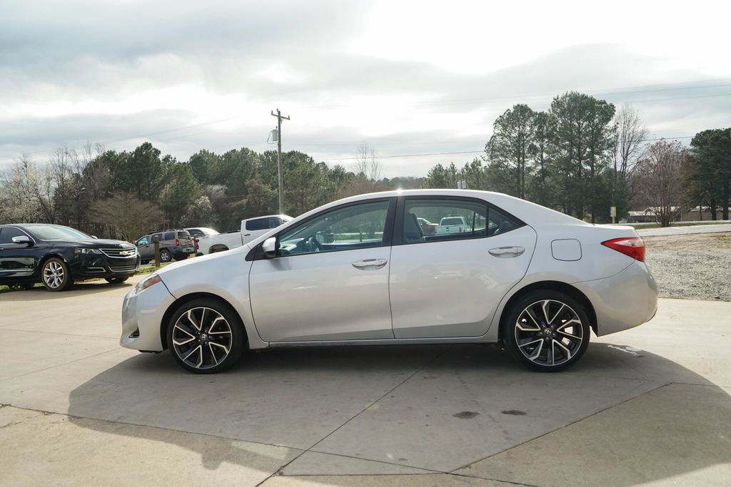 Used 2018 Toyota Corolla LE w/ Carpet Mat Package (TMS) image 18