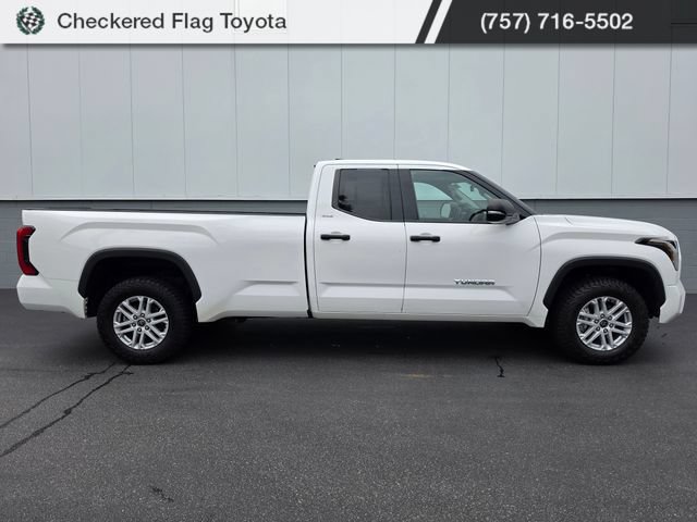 Used 2022 Toyota Tundra SR5 w/ SR5 Convenience Package AWD/4WD image 9