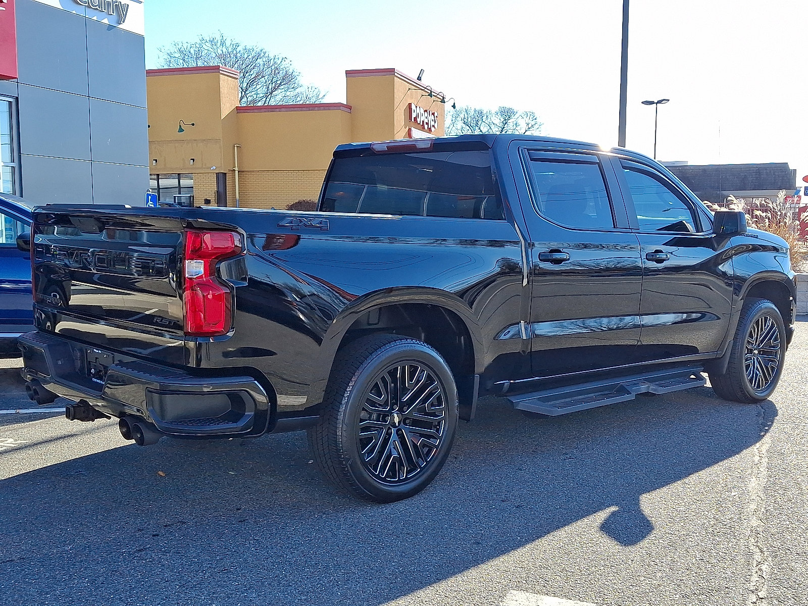 Used 2021 Chevrolet Silverado 1500 RST image 6