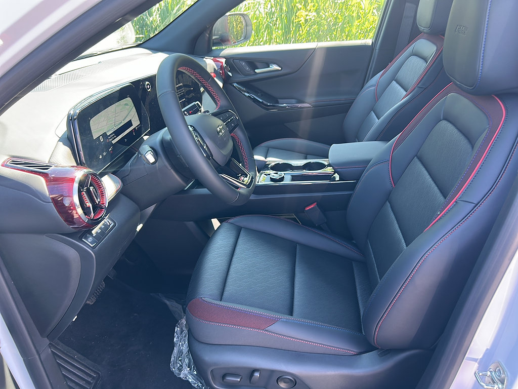 New 2026 Chevrolet Equinox RS w/ Convenience Package III AWD/4WD image 16