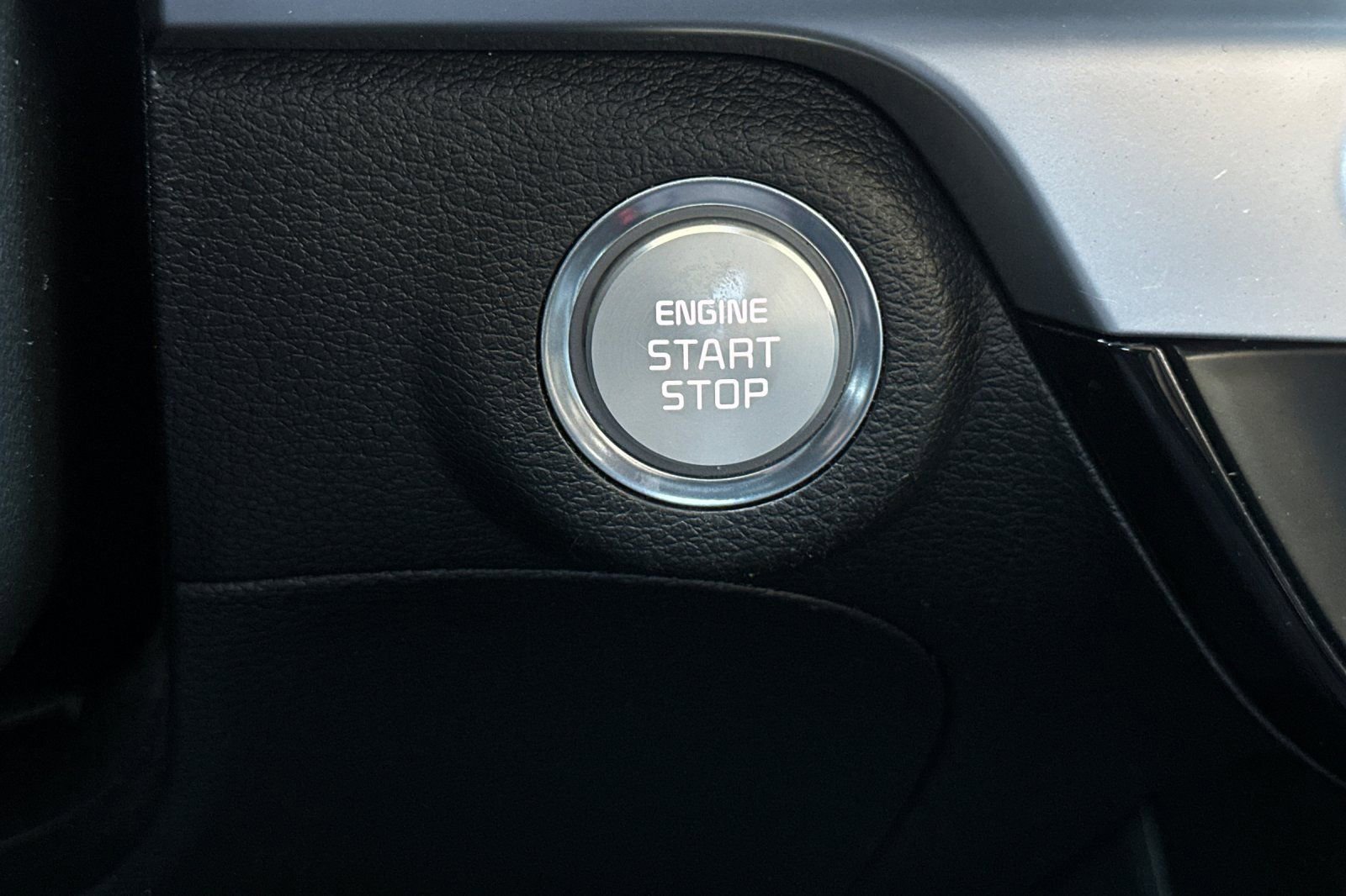 Used 2023 Kia Telluride S image 24