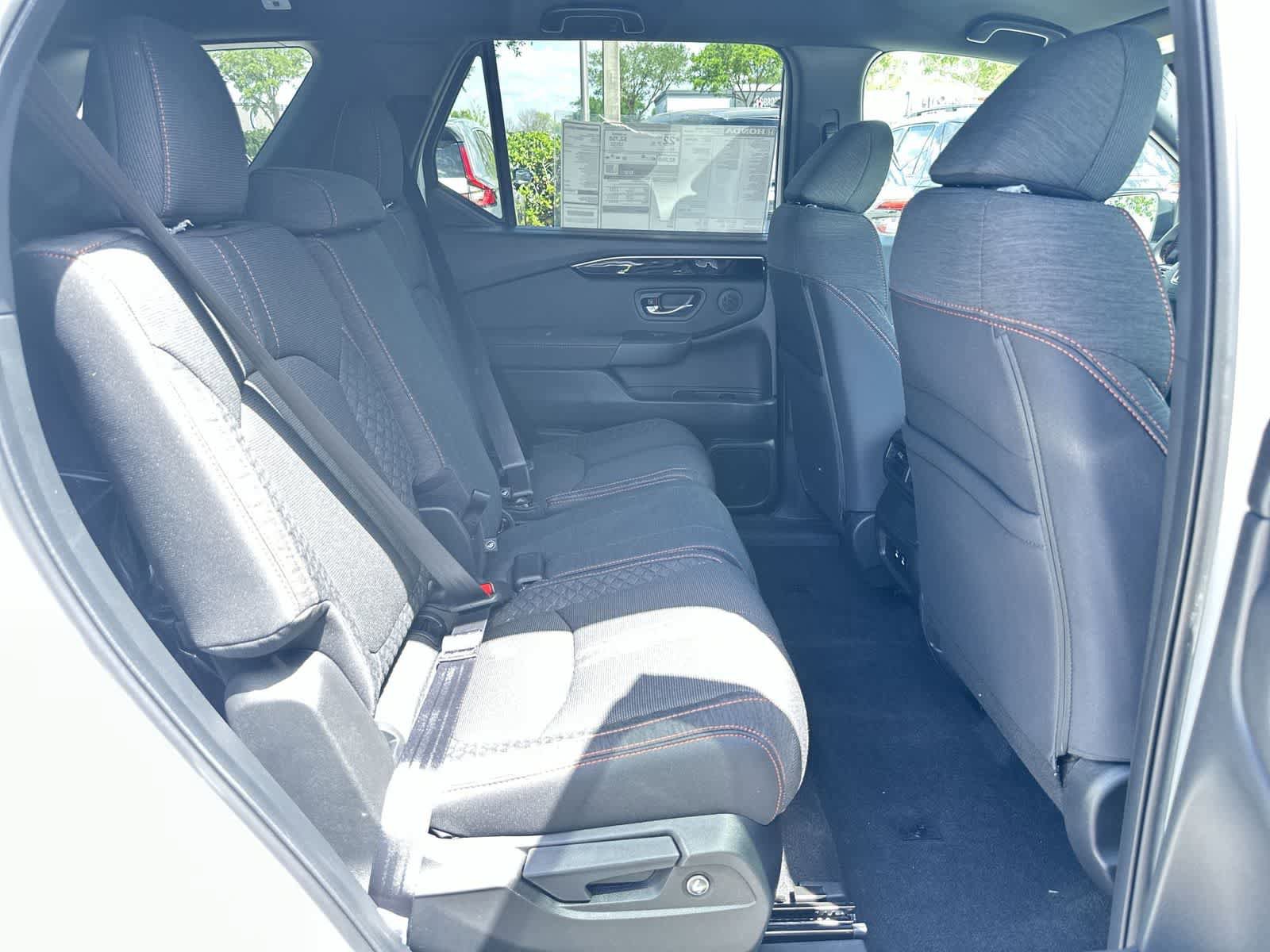 New 2026 Honda Pilot Sport image 16