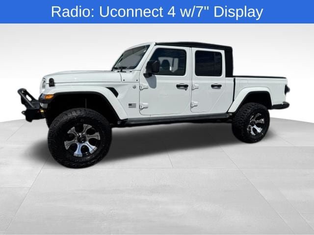 Used 2021 Jeep Gladiator Overland w/ LED Lighting Group AWD/4WD image 8