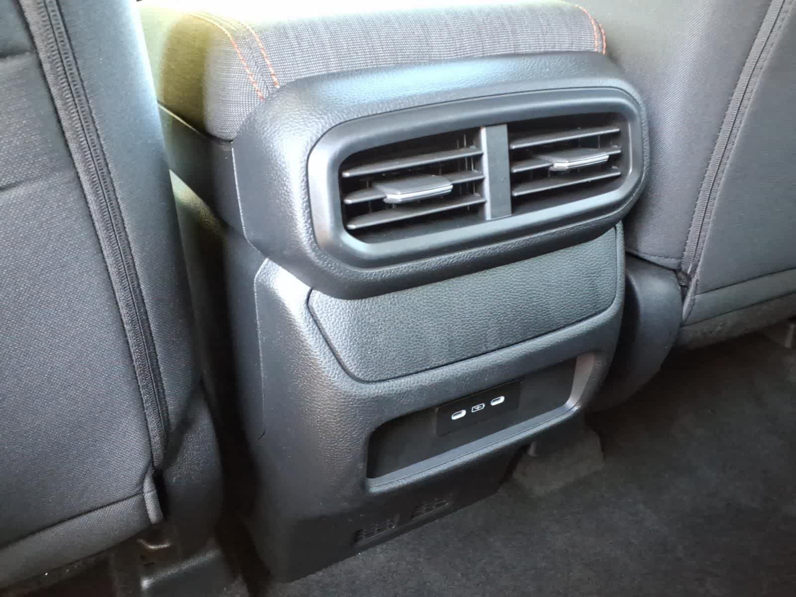 Used 2025 Honda Pilot Sport image 12