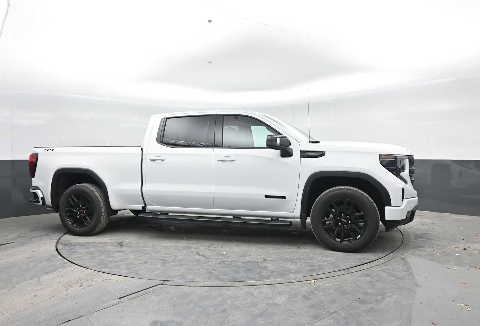 New 2026 GMC Sierra 1500 Elevation w/ Preferred Package AWD/4WD image 8