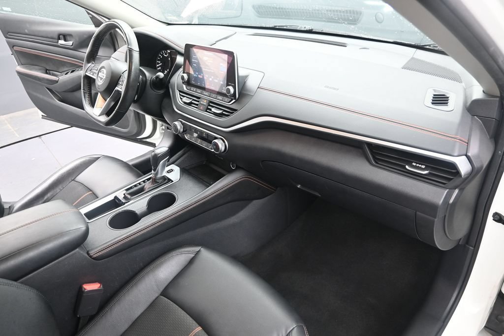 Used 2022 Nissan Altima 2.5 SR FWD image 28