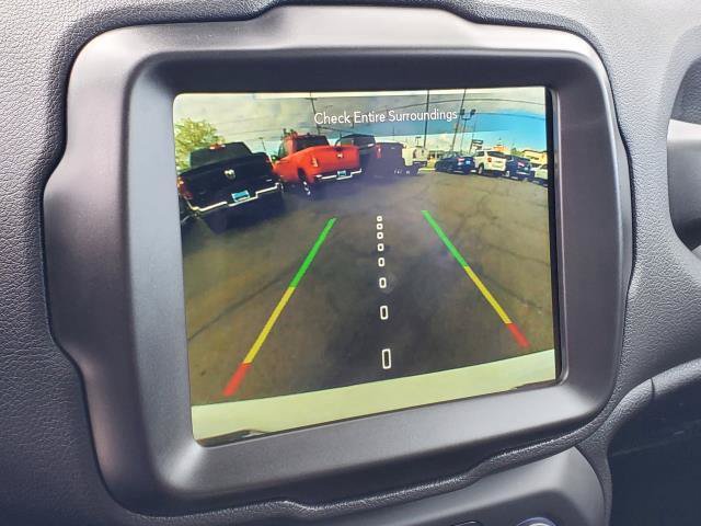 Used 2023 Jeep Renegade Trailhawk w/ Trailhawk Elite Group AWD/4WD image 17